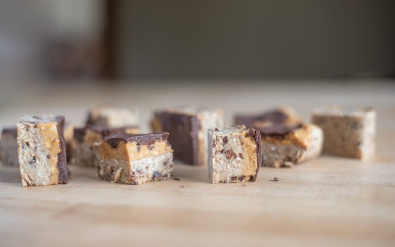 No-bake cookie dough bars with chocolate and peanut butter